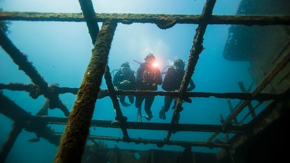 padi-advanced-open-water-diver-image