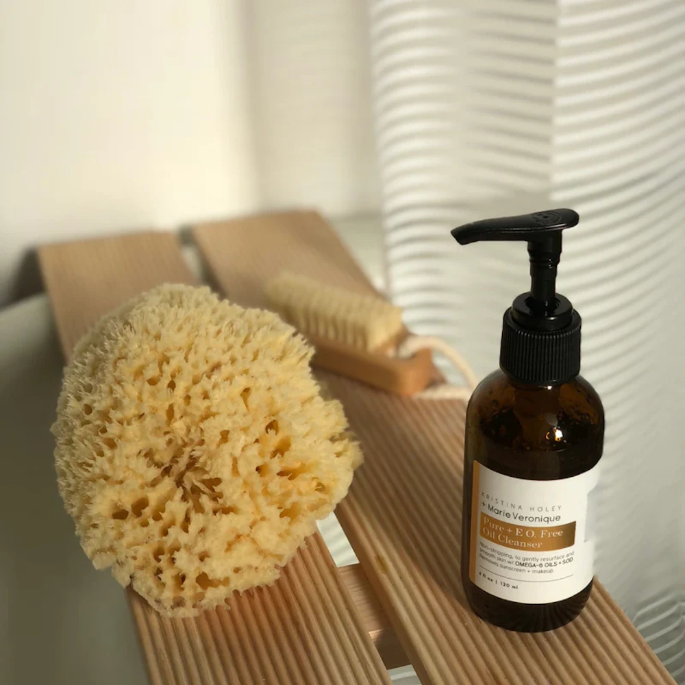marie-veronique-pure-e-o-free-oil-cleanser-image