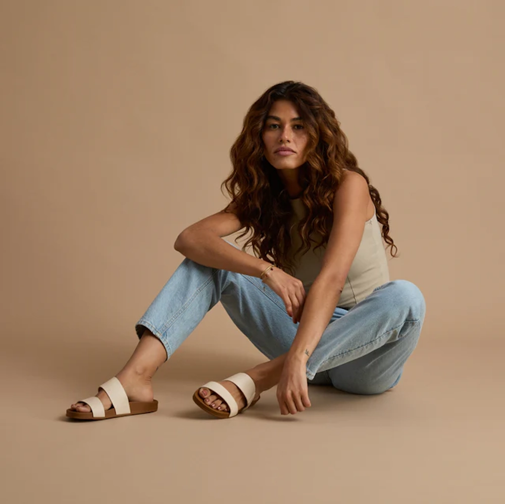reef-womens-sandals-cushion-vista-vintage-image