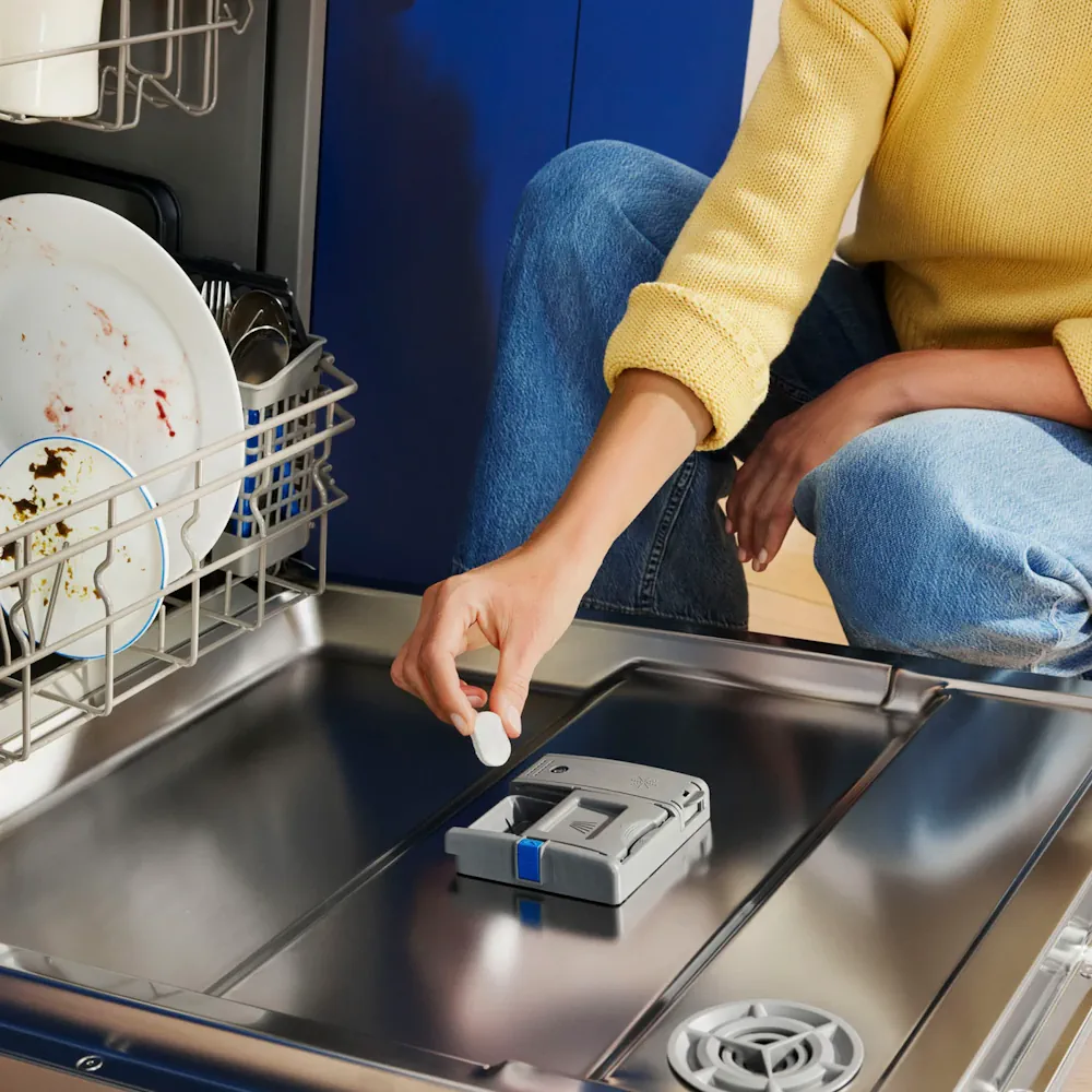 blueland-dishwater-detergent-tablet-image