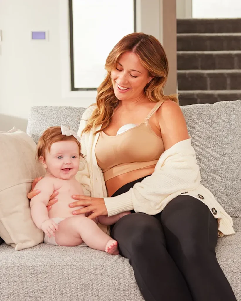 momcozyall-in-one-m5-wearable-breast-pump-painless-to-pump-image