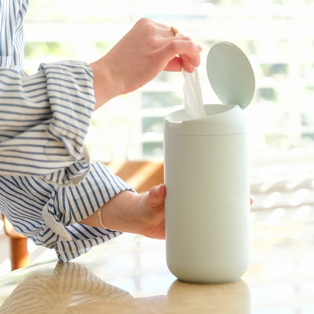 biom-hand-sanitizing-image