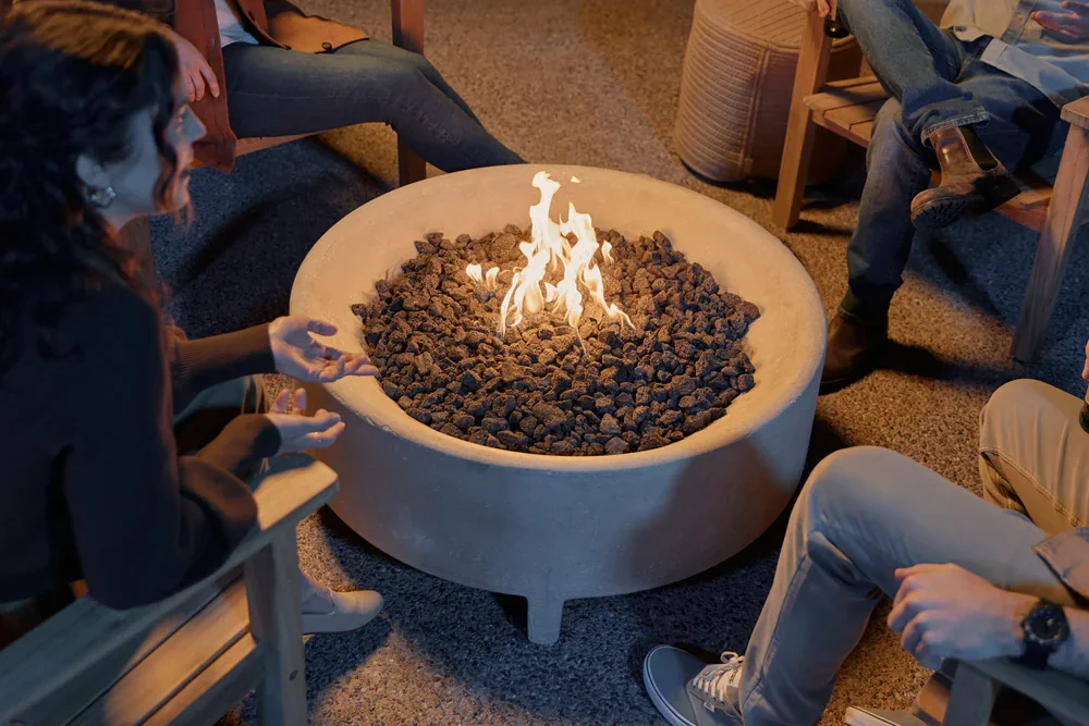 neighbor-rook-fire-table-natural-gas-image
