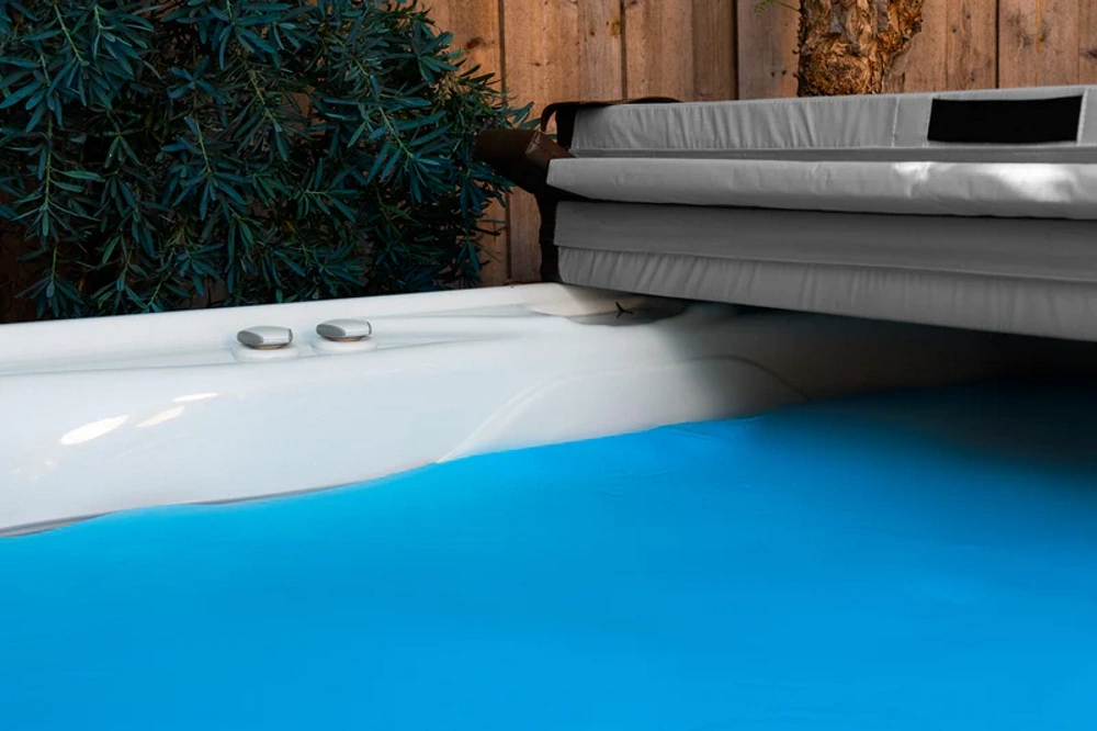 the-cover-guy-deluxe-foam-thermal-blanket