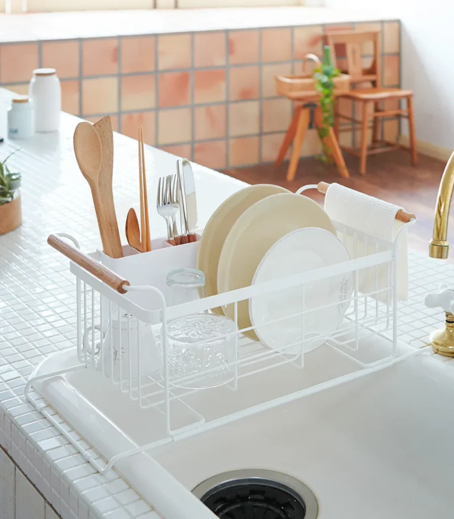 yamazaki-home-tosca-over-the-sink-dish-rack-image