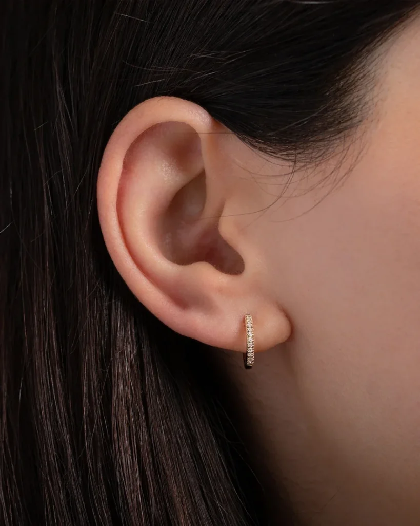 zoe-lev-diamond-huggie-earrings-image