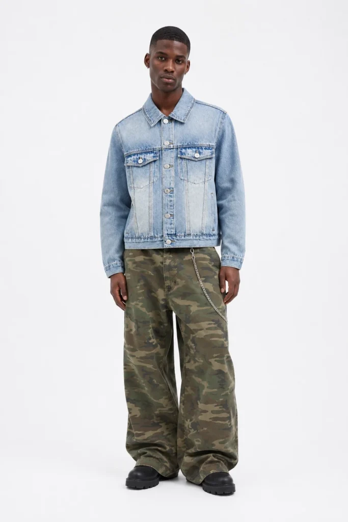 forever-21-washed-denim-trucker-image